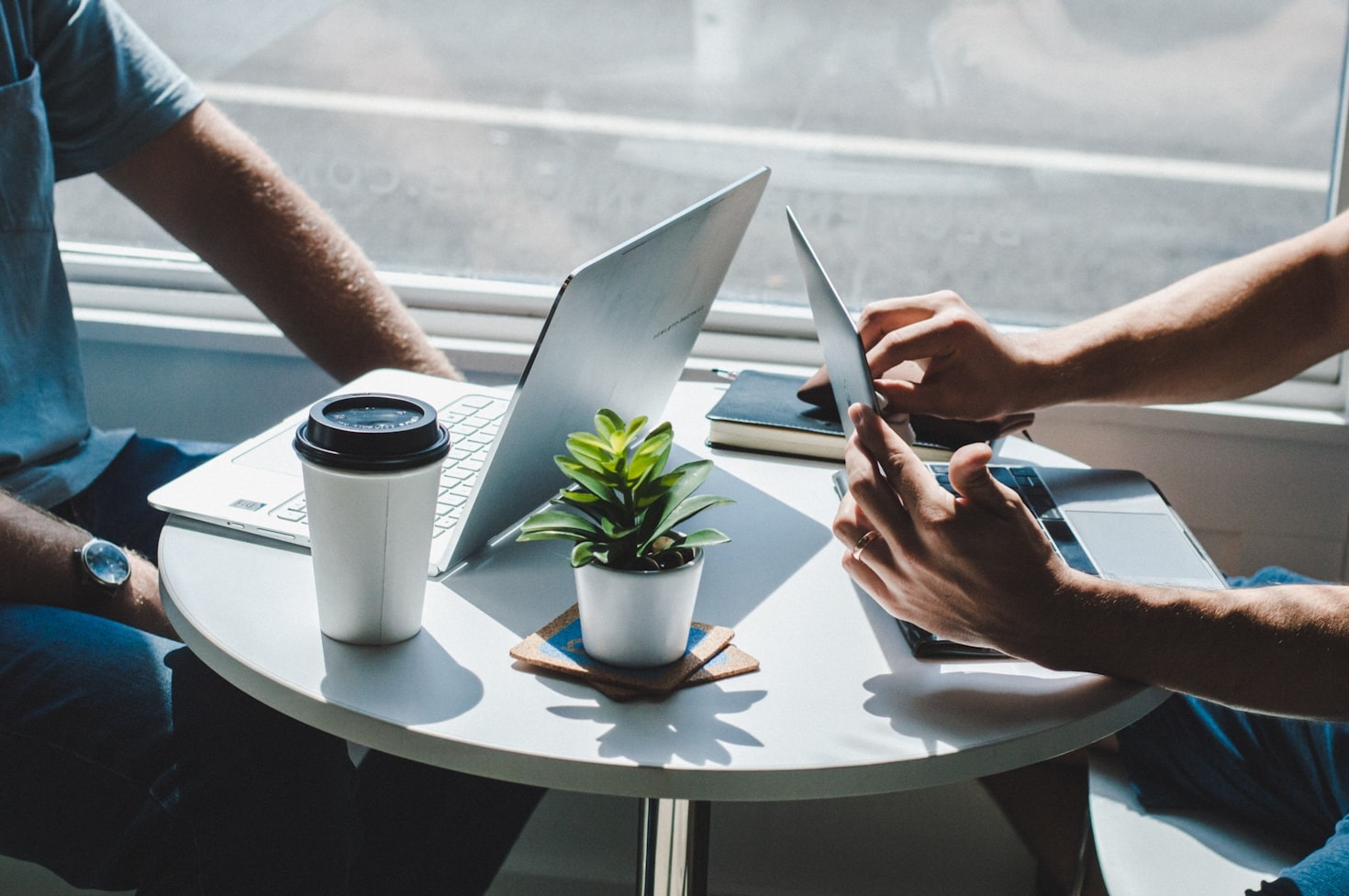 5 Tools AI Terbaik untuk Meningkatkan Produktivitas